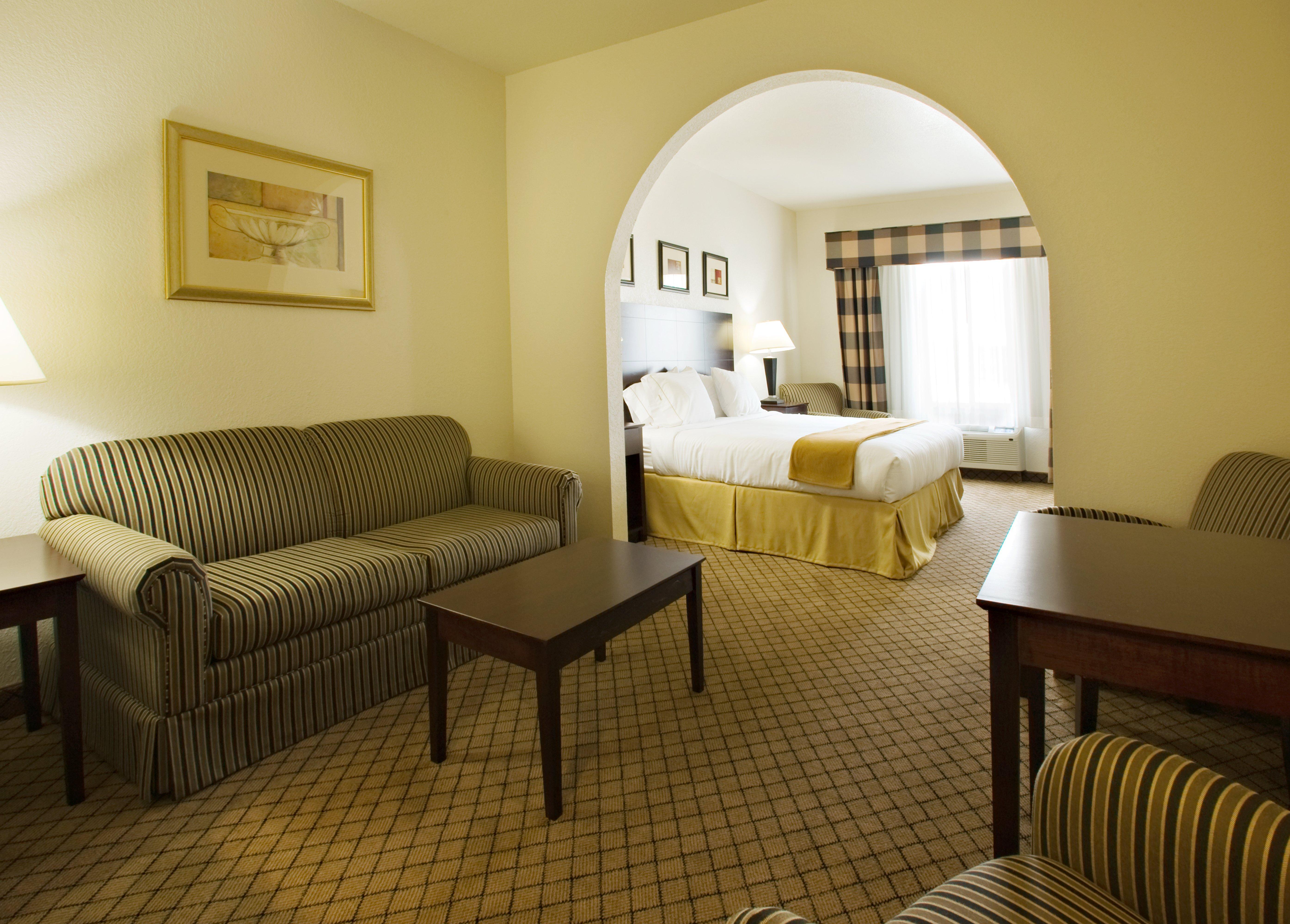 Holiday Inn Express Childress By Ihg Экстерьер фото